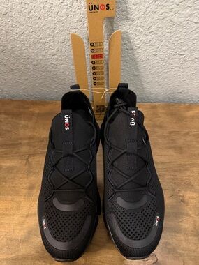 UNOS Black Knit Athletic Sneakers size 3 NEW